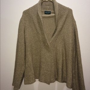Cozy beige sweater.